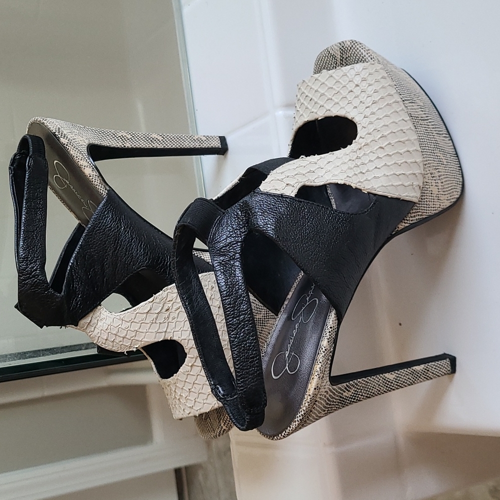 Platform heels